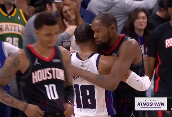 威少赛后和杜兰特拥抱致意，威少生涯面对杜兰特12胜7负